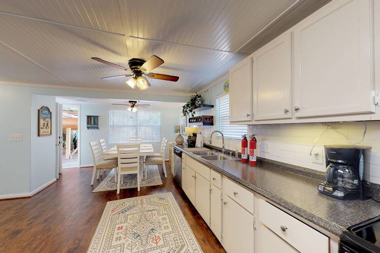 Hideaway Cottage - 11 Conch Shell Ln — photo 5