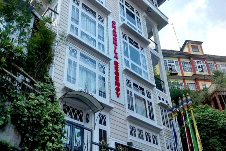 Hotel Shangri La Regency