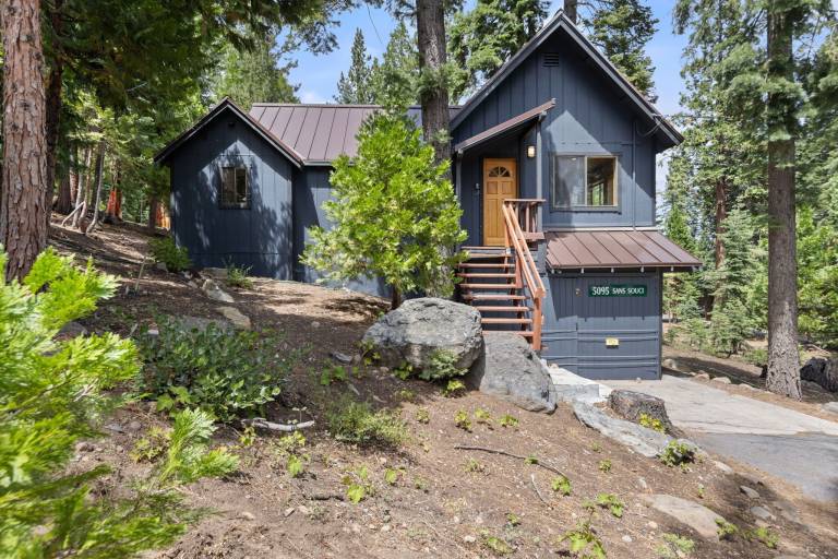Cabin Tahoma