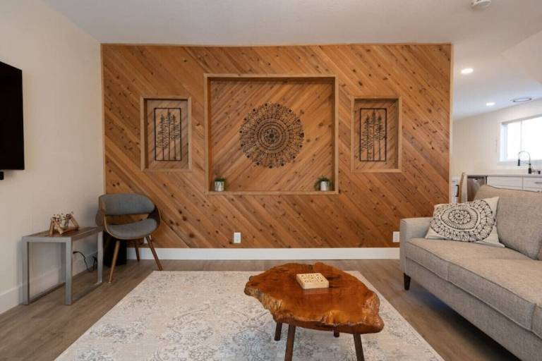 Apartment  Four Corners