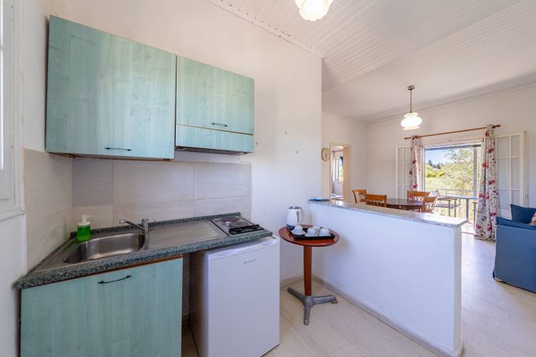 Holiday apartment with pool | Garden view | Perfect for remote work — photo 3