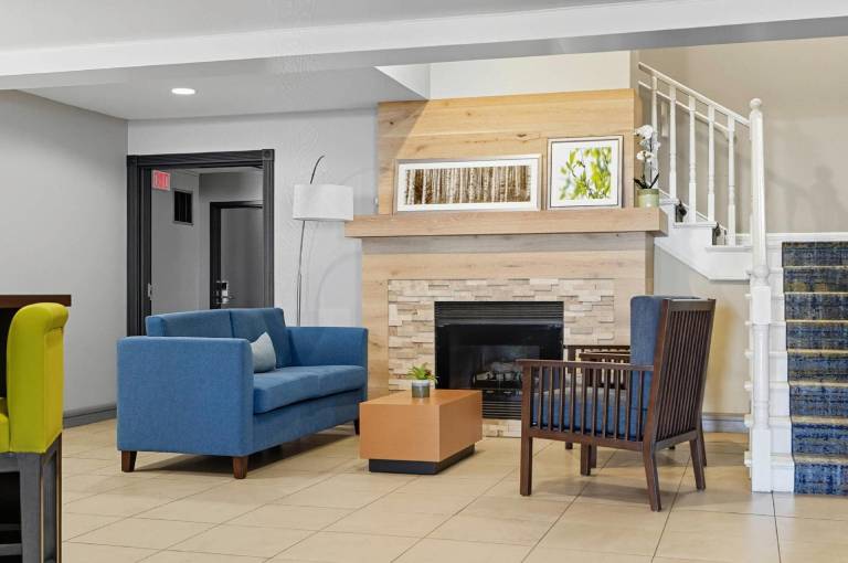 Country Inn & Suites by Radisson, Saskatoon, SK — photo 4