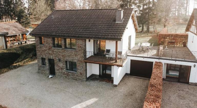 Chalet with 4 rooms for 10 persons in Malmedy