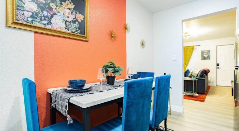 Beautiful vacation home | Next to The Strat | Pets are welcome — photo 3
