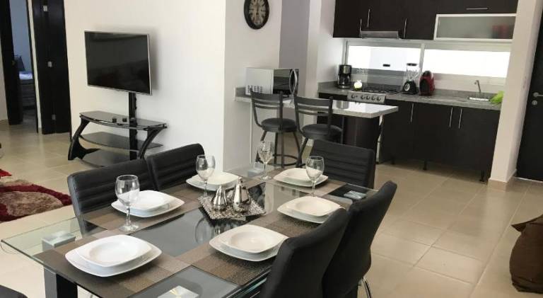 Holiday apartment with patio, barbeque & pool | Perfect for remote work | Dogs allowed — photo 4