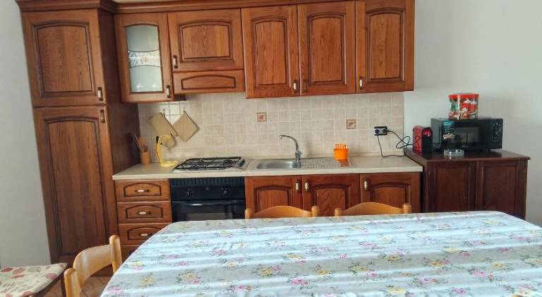 Apartment with 2 rooms for 5 persons — photo 3