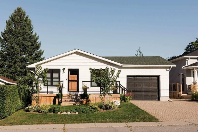 House  Picton