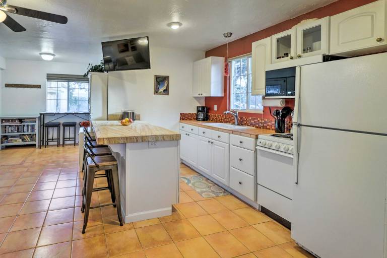 Gazebo & Fire Pit: Pet-Friendly Payson Home! — photo 4