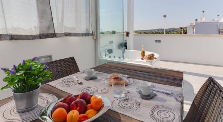 Beautiful vacation home with terrace | Close to the beach | Pets are welcome — photo 2