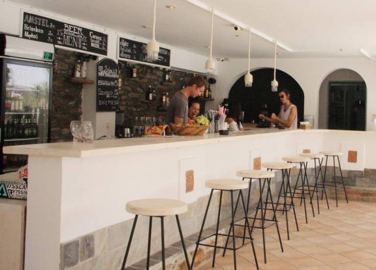 Armadoros Hotel/ Ios Backpackers — photo 3