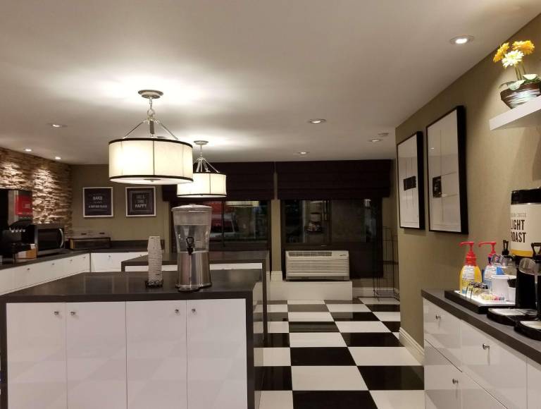 Hampton Inn San Diego-Kearny Mesa — photo 5
