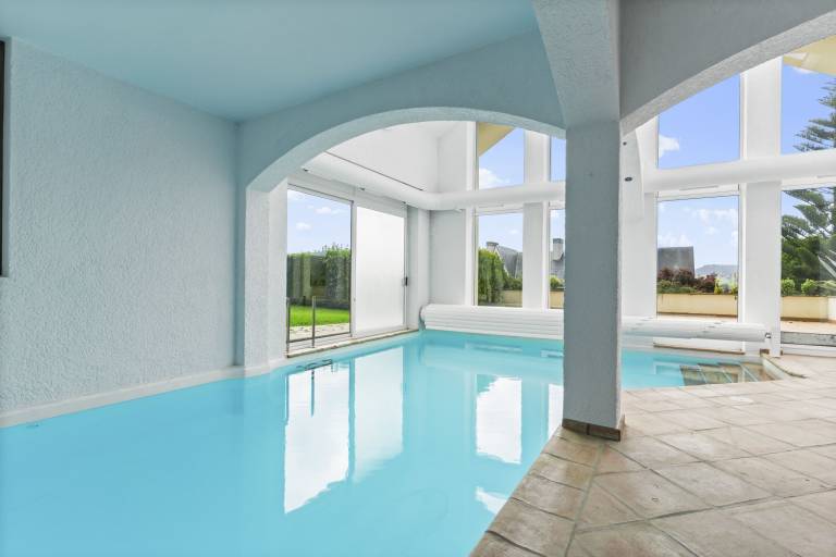 Villa  Mogro