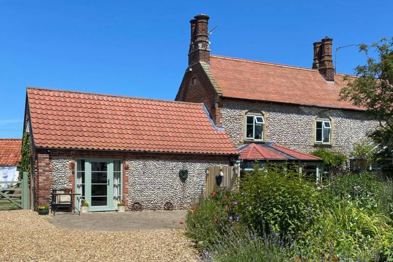 Cabin  Weybourne