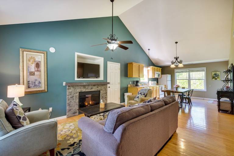 Cabin  Taylorsville