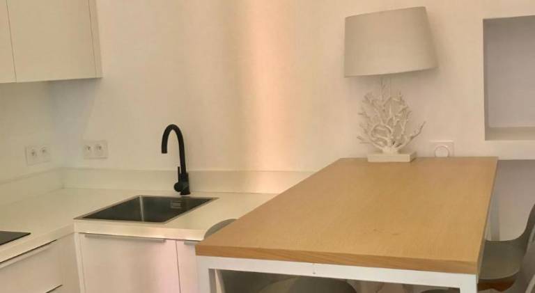 Pleasant rental apartment | Close to Castle Hill | Pet-friendly — photo 4