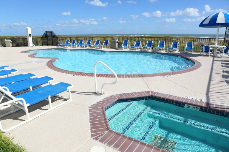 Condo with patio & private pool in South Padre Island, TX