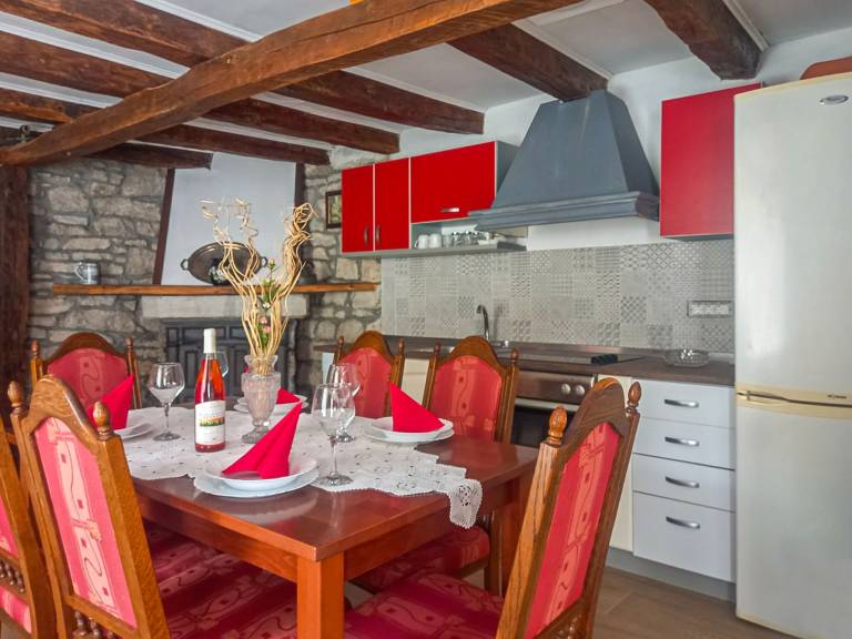 Family-oriented lovely vacation home with yard, grill & terrace | Nature view | Pets are welcome — photo 3
