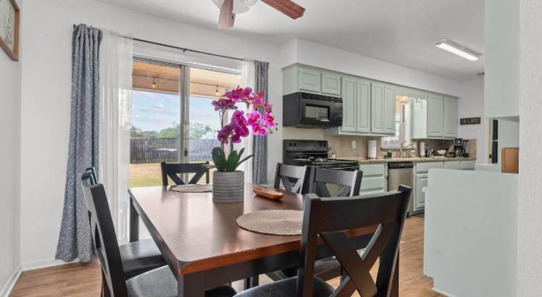 Ample vacation home | Pets are welcome — photo 4