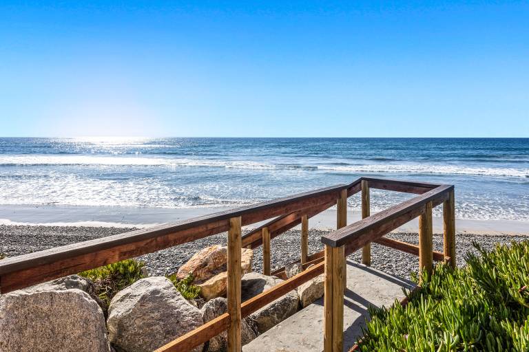 Oceanfront Family Getaway BBQ Outdoor Seating — photo 2