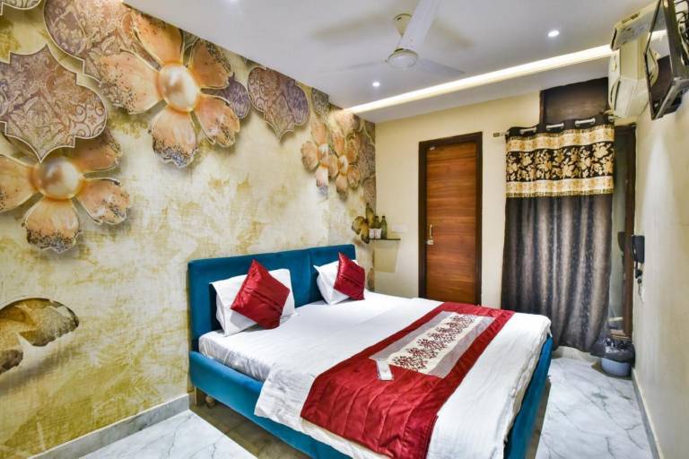 Goroomgo Shree Raj Homestay Ayodhya in Faizabad