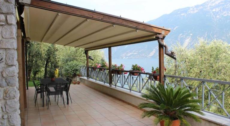 Holiday apartment with 2 rooms for 7 persons in Limone sul Garda
