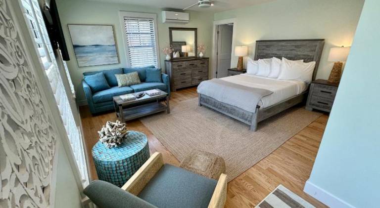 Vacation home with terrace — photo 2
