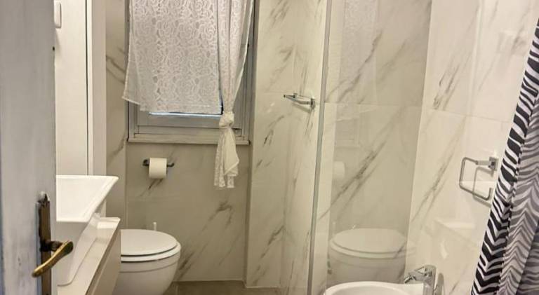 Rental apartment with patio — photo 2