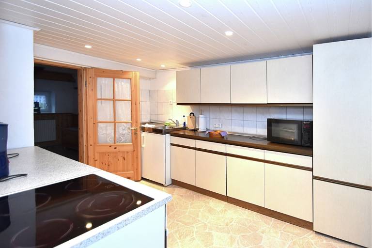 Rental apartment with terrace, barbeque & garden — photo 3