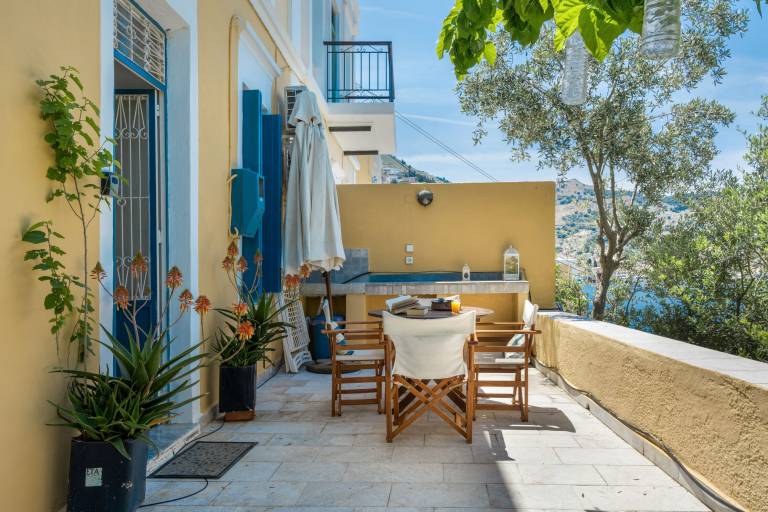 Διαμέρισμα Ano Symi