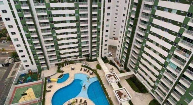 Apartment with pool — photo 2