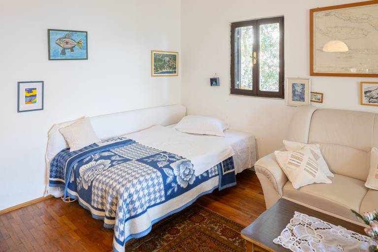 Fully equipped beautiful vacation home with grill, terrace & garden | Sea view | Pet-friendly — photo 4