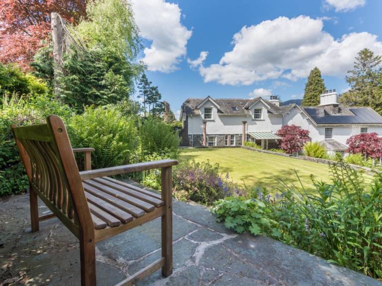 Landhaus  Above Derwent