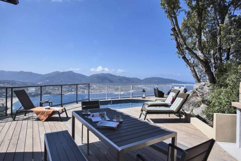 Holiday apartment with pool, patio & BBQ — photo 5