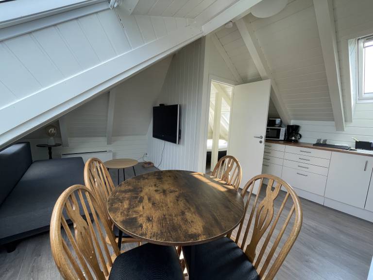 Stunning Hilltop Nest Unparalleled Views at BnB Ap 17 — photo 5