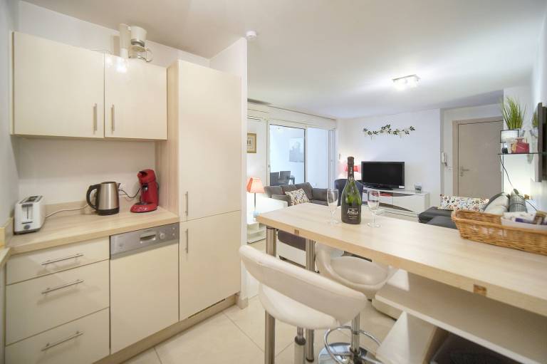 Moderne 2 Pièces avec terrasse A1B263 — photo 4