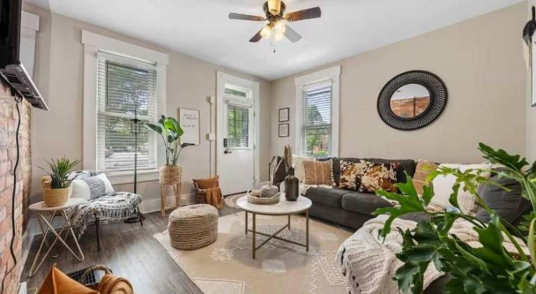 Vacation home with garden | Perfect for remote work in Franklin, OH