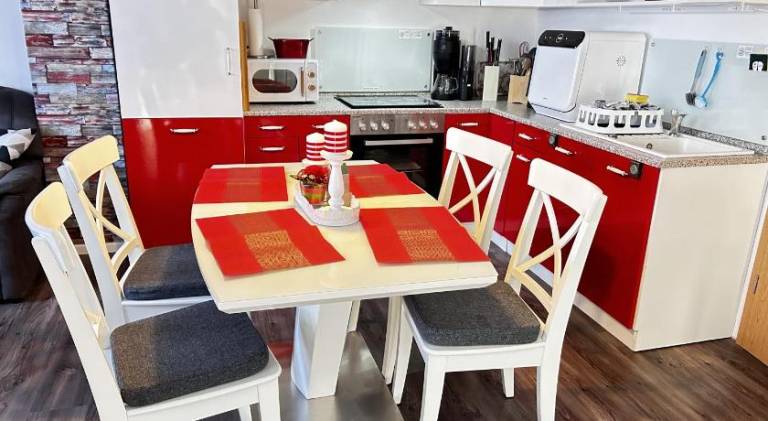 Nice holiday apartment | Dogs allowed in Weissenfels