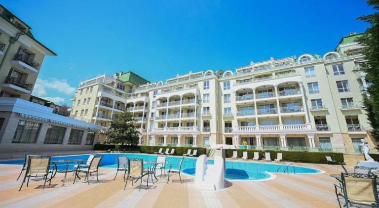 Wonderful apartment with pool | Beach nearby | Pets allowed in Varna