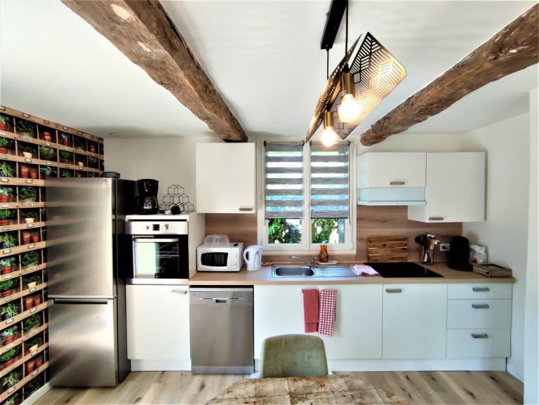 Gite with terrace, garden & barbeque — photo 4