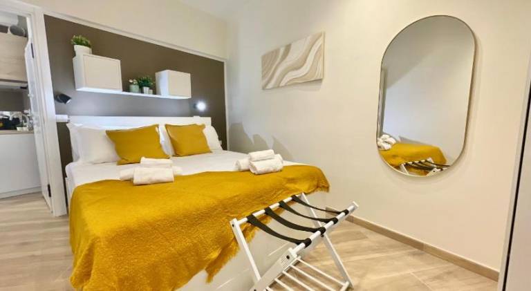 Happy Family Apartments Incantesimo in Genoa