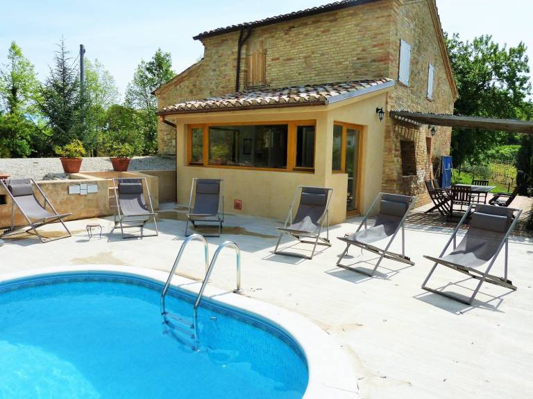 House Montalto delle Marche