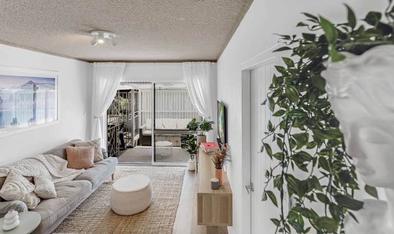Apartment  Burleigh Heads