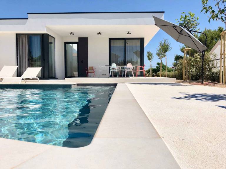 Fully equipped beautiful vacation home with private pool, terrace & BBQ | Pet-friendly — photo 5