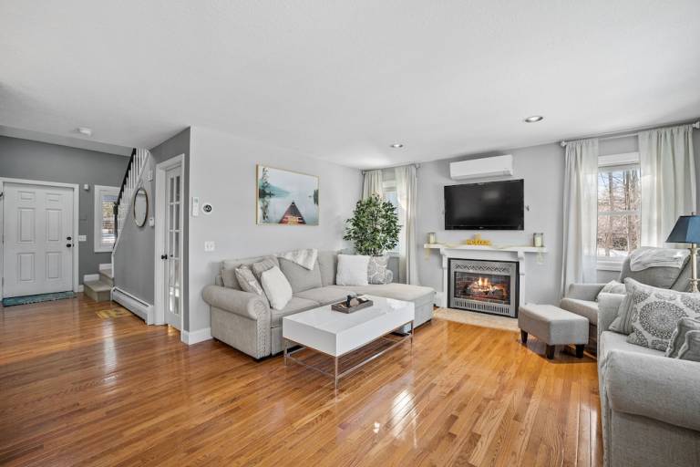 Condo Laconia