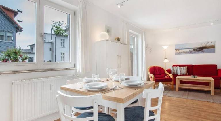 Rental apartment with 2 rooms for 6 persons — photo 3