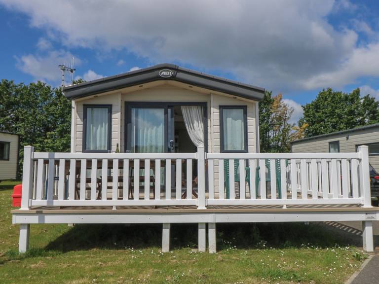Cottage Hillway