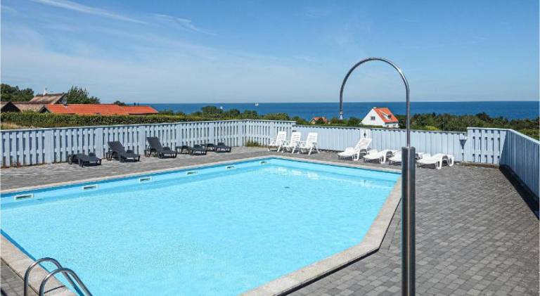 Rental apartment with pool — photo 2