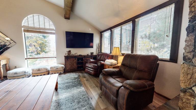 Condo with heated pool, hot tub & sauna — photo 5