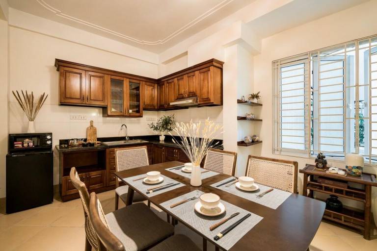 House with yard & jacuzzi | Next to Old Quarter | Water view | Good for workation | Pets are welcome — photo 4