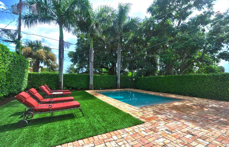 House West Palm Beach